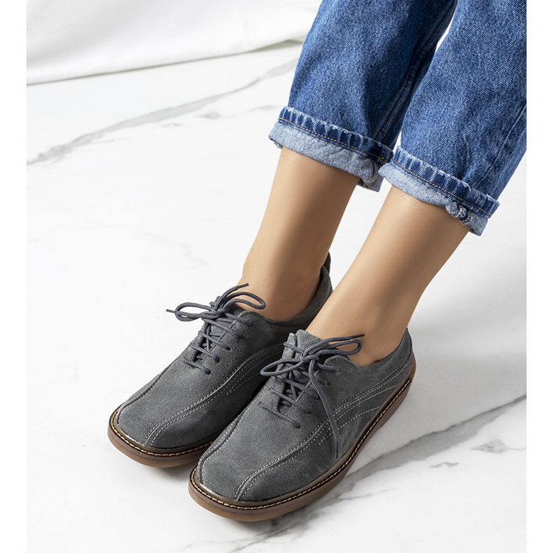 Šedé kožené dámské boty značky Morten šedá 1