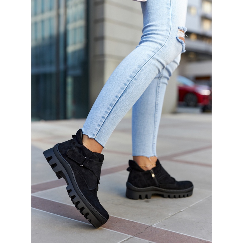 S.Barski Remgate Black Suede Trappers se zipem černá 2