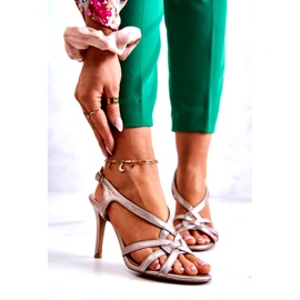 Kožené sandály na vysokém podpatku Laura Messi 2002 béžová a zlatá béžový 1 Kožené sandály na vysokém podpatku Laura Messi 2002 béžová a zlatá béžový 1