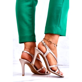 Kožené sandály na vysokém podpatku Laura Messi 2002 béžová a zlatá béžový 4 Kožené sandály na vysokém podpatku Laura Messi 2002 béžová a zlatá béžový 4