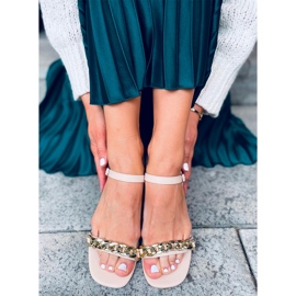 Béžové sandály na nízkém podpatku Daphne béžový 1