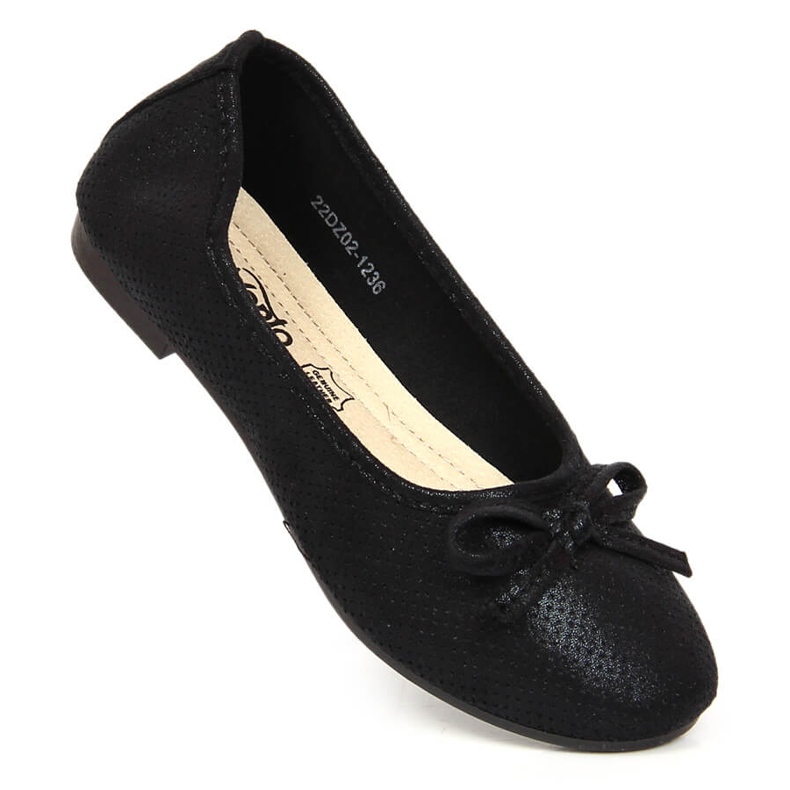 Dívčí baleríny s černou mašlí eVento černá 1 Dívčí baleríny s černou mašlí eVento černá 1