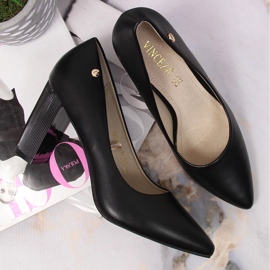 Lodičky na černém sloupku Vinceza černý 2