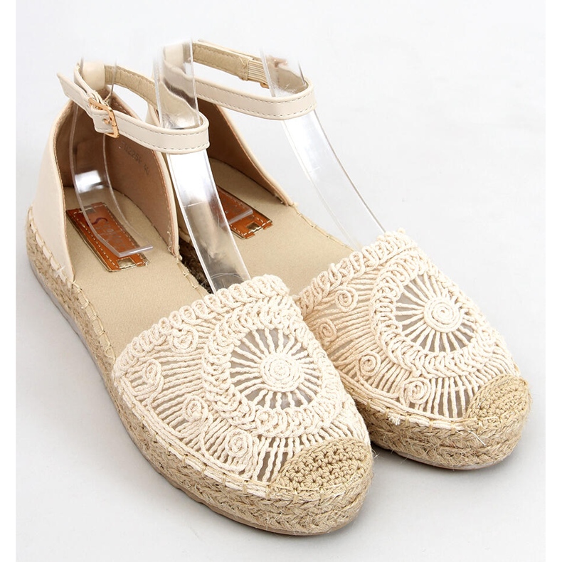 Jasmínově béžové prolamované espadrilky béžový 1 Jasmínově béžové prolamované espadrilky béžový 1