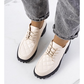 Béžové boty na podpatku značky Landra béžový 1