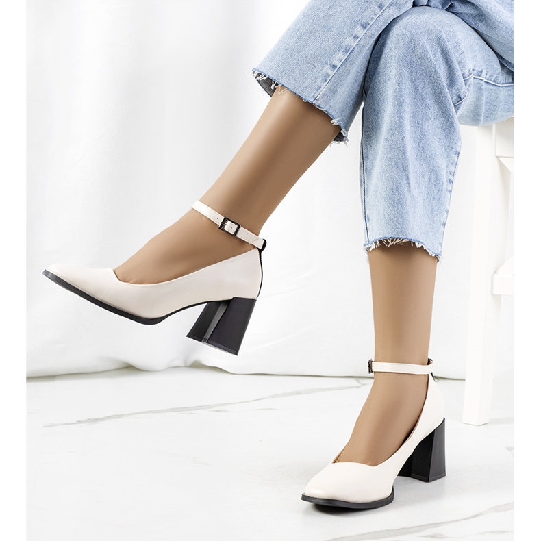 Béžové lodičky s páskem béžový 1