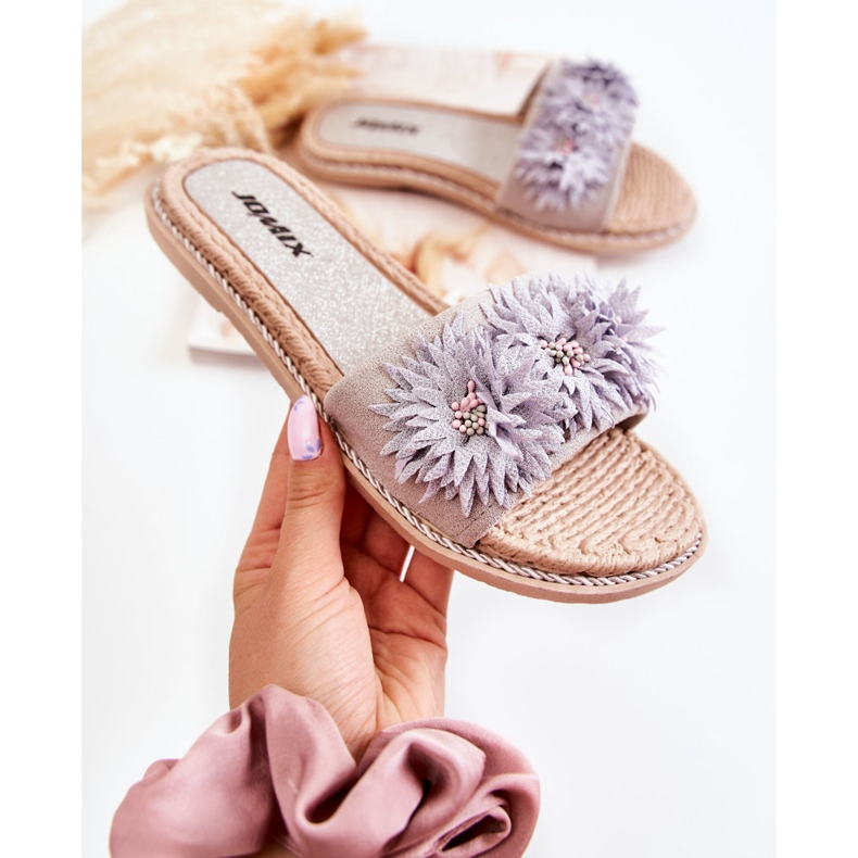 WJ1 Dámské pantofle s látkovými květy Šedá Susana 1 WJ1 Dámské pantofle s látkovými květy Šedá Susana 1