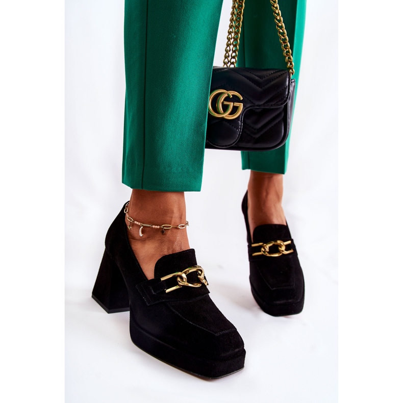 Semišové lodičky s ozdobným řetízkem Laura Messi 2444 černá 1