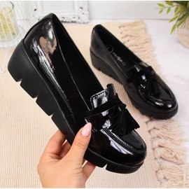 Černé lakované dámské boty Filippo černý 2