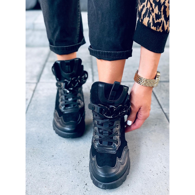 Tenisky s odnímatelným řetízkem Peri Black černá 1