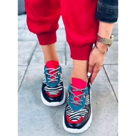 Trenéři Yeva Black černý 1