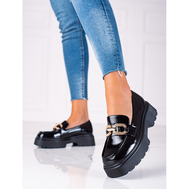 Černé lakované boty Vinceza černý 1