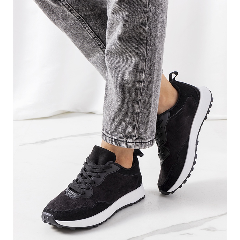 Černé dámské tenisky Buoro černý 1