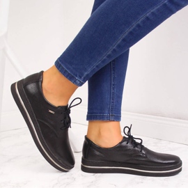 Černé kožené dámské boty Helios 380 černý 2