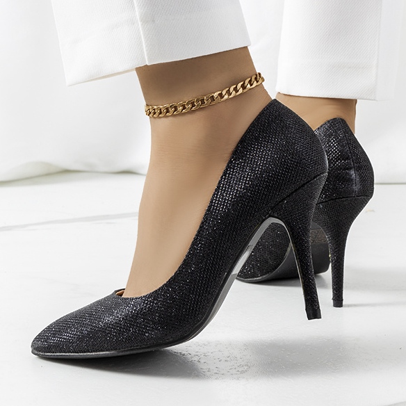 Černé lesklé podpatky Macerra černá 1