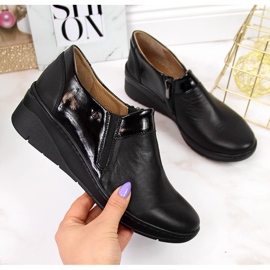 Pohodlné kožené dámské boty černé Helios 348 černá 2