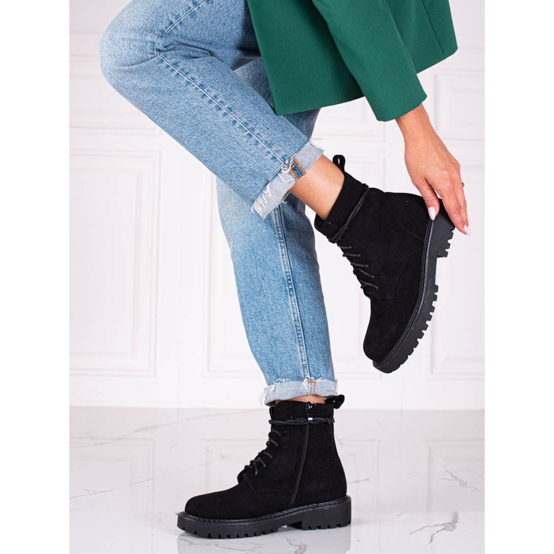 Dámské černé semišové turistické boty černá 2