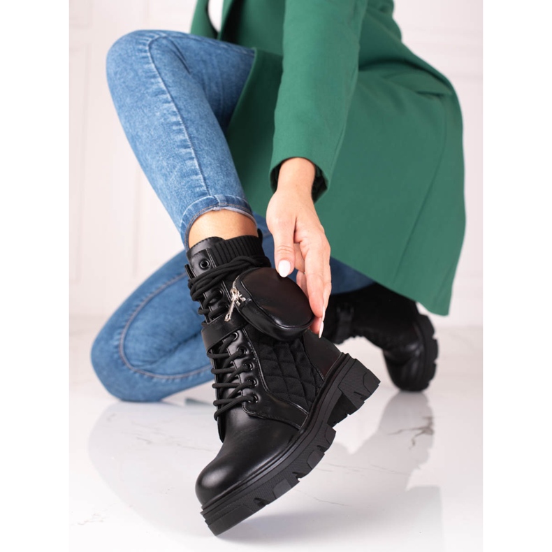 SHELOVET Dámské tašky Black Shelvet s kapsou na suchý zip černý 1