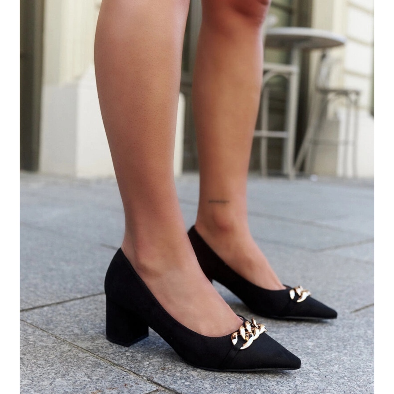 Černé lodičky na sloupku Makka černá 2