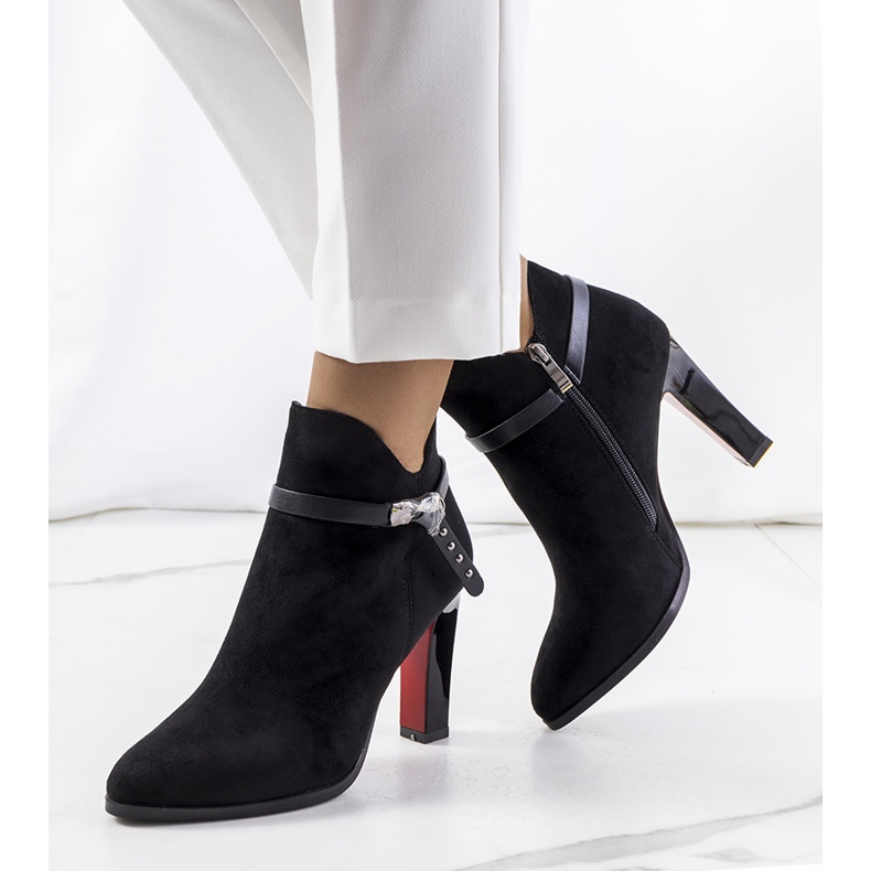 Černé vysoké podpatky Deshi černá 1