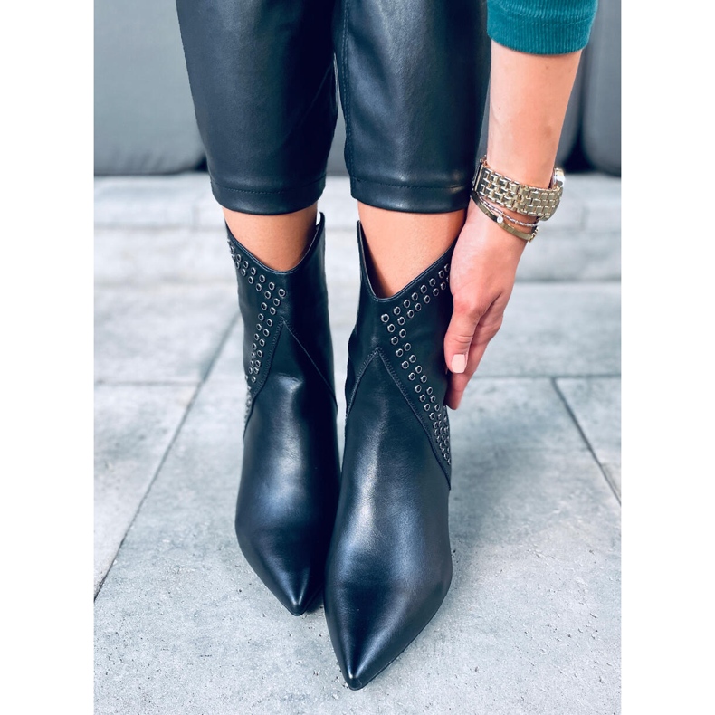 Černé boty na vysokém podpatku značky Girme černá 2 Černé boty na vysokém podpatku značky Girme černá 2