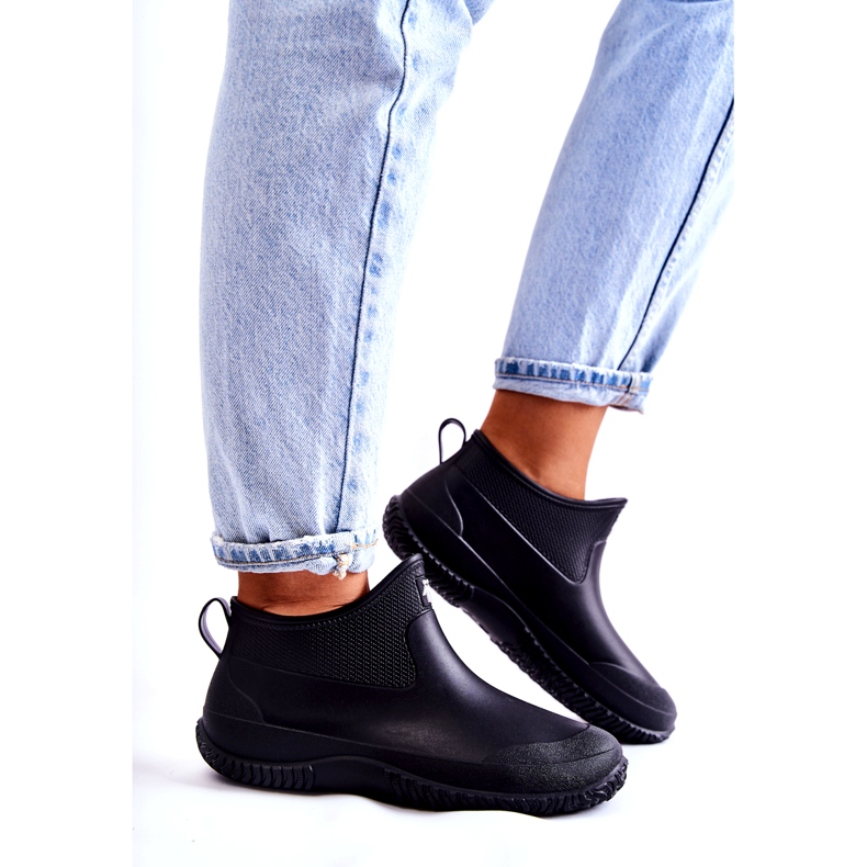 Dámské černé nízké holínky Eldora černý 4