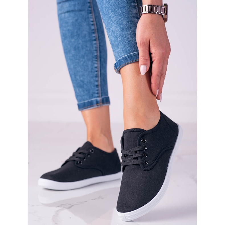 Lehké dámské černé látkové tenisky Shelovet černá 1