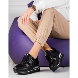 Černé dámské tenisky na klínku Shelovet černá 1