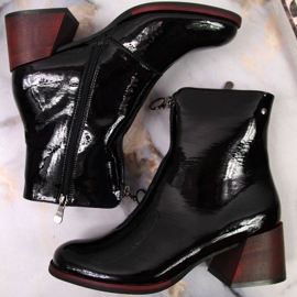 Kozačky lakované na podpatcích Vinceza W JAN137 černá 1