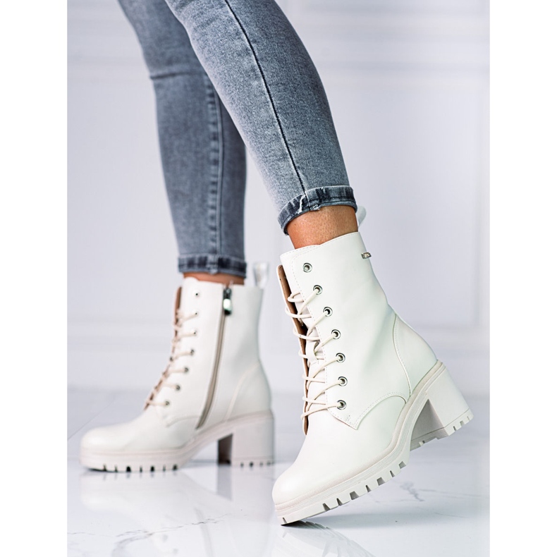 Béžové šněrovací dámské pracovnice Vinceza na nízkém sloupku hnědý 1