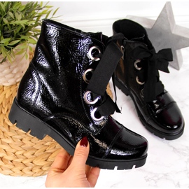 Černé zateplené černé lakované kozačky pro dívky Kornecki 6220 černá 1