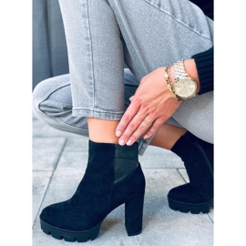 Boty na sloupku a platformě Ase Black černá 1