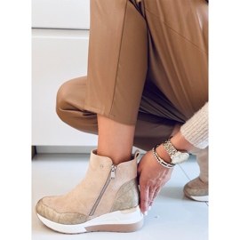 PA1 Kozačky na klínku Micah Beige béžový 1 PA1 Kozačky na klínku Micah Beige béžový 1