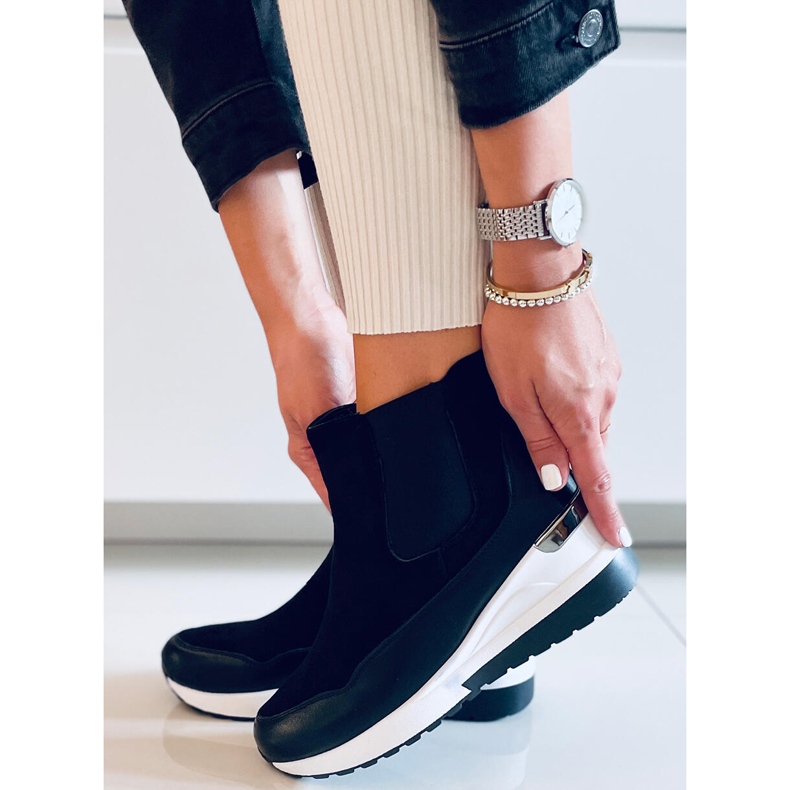 Boty na klínku Byers Negro černý 1