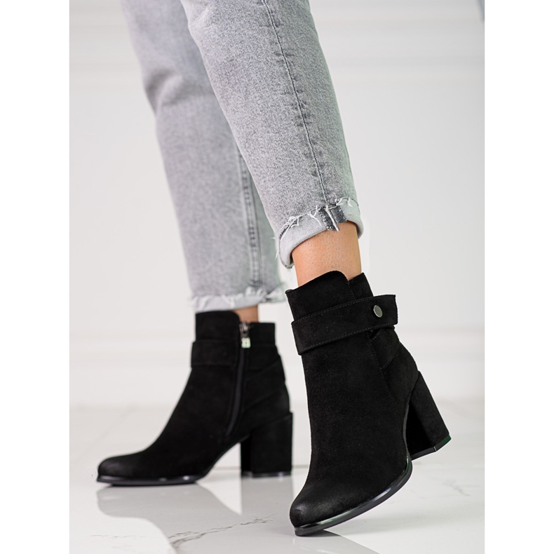 Dámské černé kozačky na sloupku vyrobené z ekologického semiše Shelovet černá 1