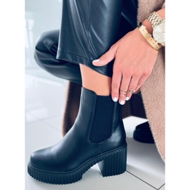 Janet Black kozačky na vysokém podpatku černá 2 Janet Black kozačky na vysokém podpatku černá 2