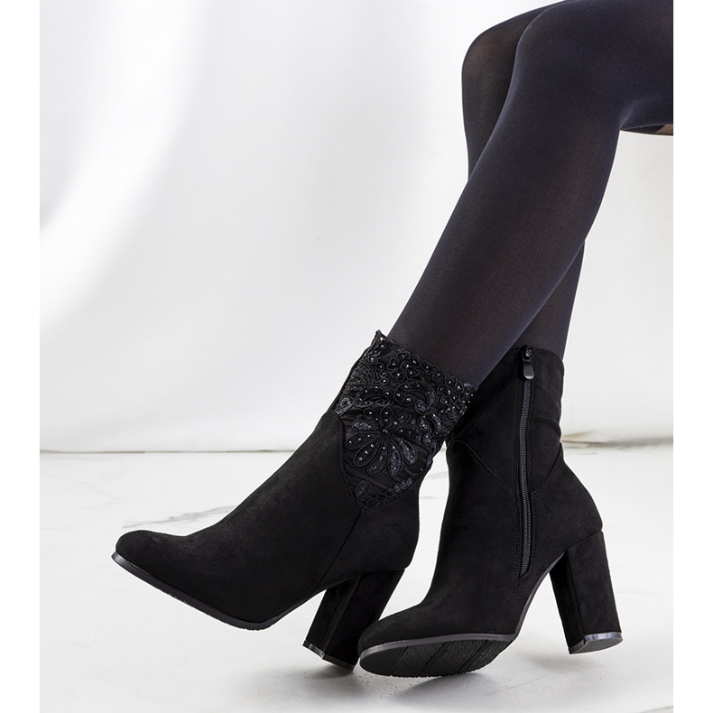 Černé vysoké podpatky Onryx černý 2