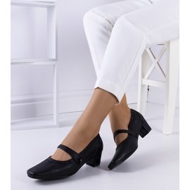 BM Černé lodičky s páskem Cilka černá 1