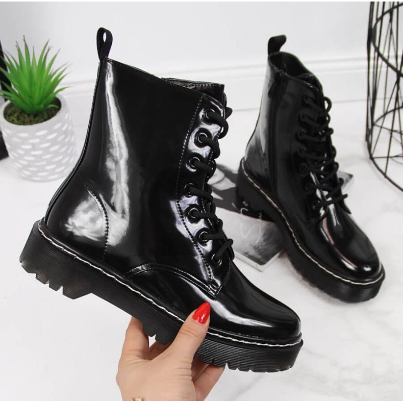 Teplé lakované boty Vinceza W JAN55A černé černá 1