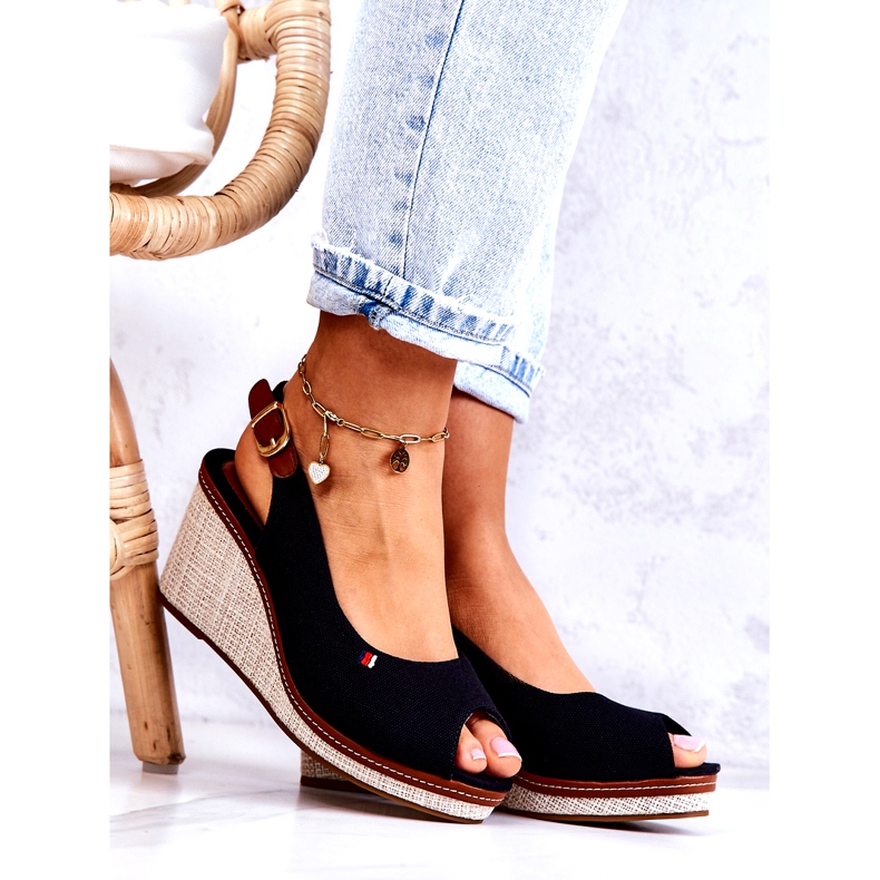 PS1 Dámské pohodlné sandály s přezkou Černé Thallas černá 2