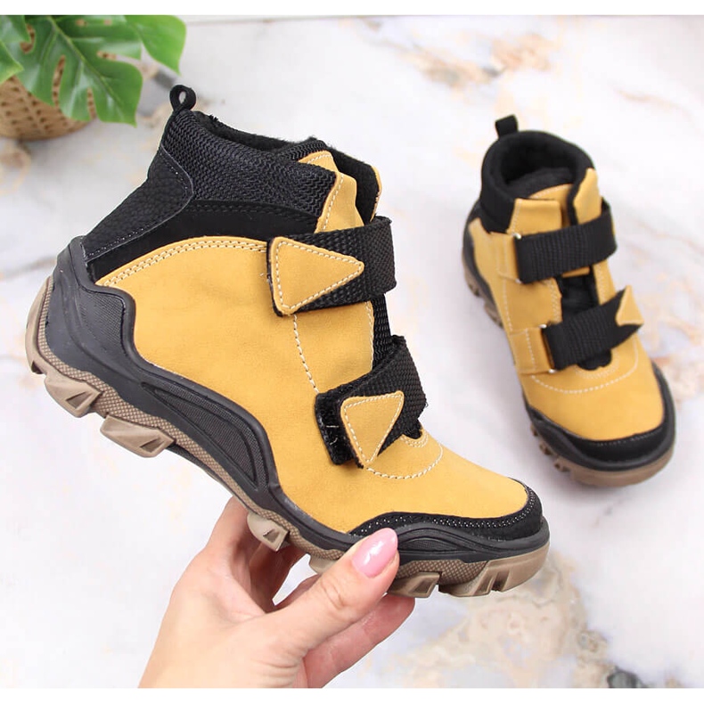 Chlapecké boty vyteplené suchým zipem camel Kornecki 6394 hnědý 1