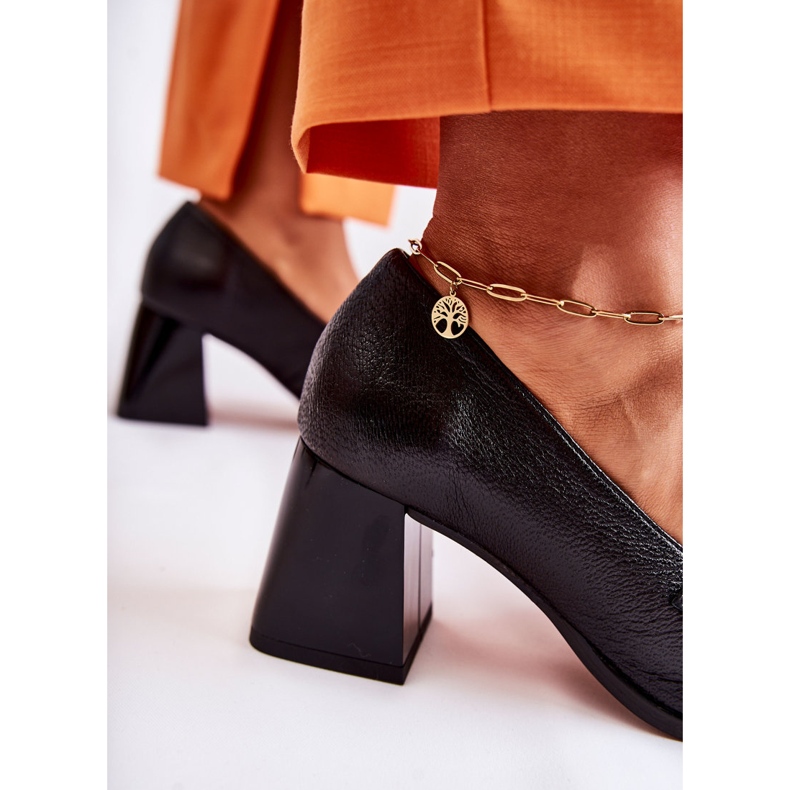 Kožené lodičky s řetízkem Laura Messi 2515 Black černá 1