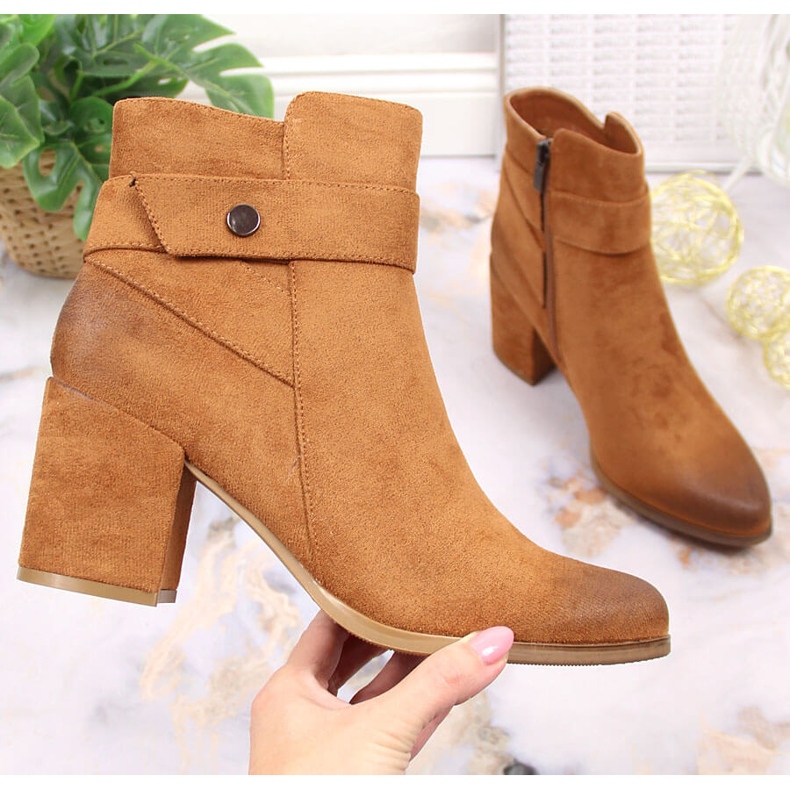 Dámské teplé semišové velbloudí kozačky Laura La.Fi hnědý 1