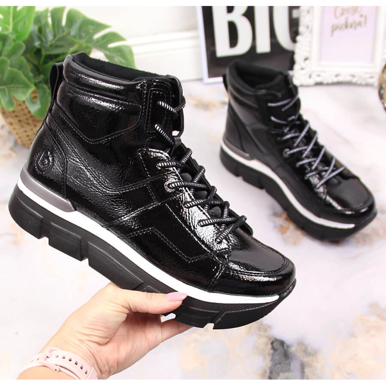 Černé dámské tenisky Bugatti na platformě černá 1 Černé dámské tenisky Bugatti na platformě černá 1