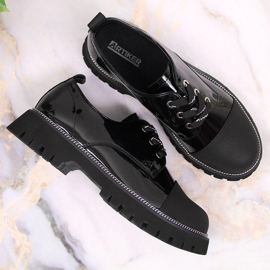 Kožené dámské boty lakované černé Artiker černá 3