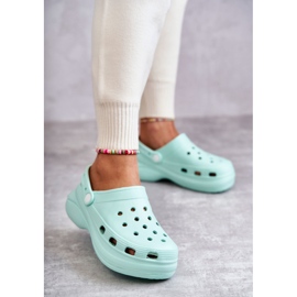 FS1 Dámské pěnové pantofle Mint Crocs Coline zelená 1