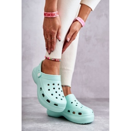 FS1 Dámské pěnové pantofle Mint Crocs Coline zelená 2
