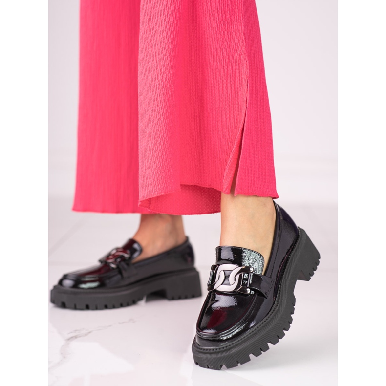 Černé dámské mokasíny Shelovet vyrobené z lakované kůže černá 1