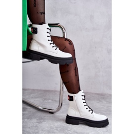 S.Barski Dámské lakované boty šněrovací bílé Conny bílý 1