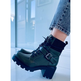 Šněrovací kozačky na podpatku Brooks DK.GREEN zelený 1